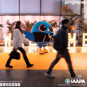Progimpex, Custom mascot costumes for companies, sports clubs, swimming pools, brands, and products. Eclipse Foundation Inflatable Mascot Costume